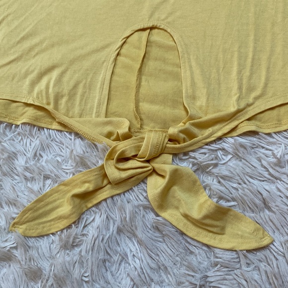 Zenana V-Neck Tie Waist Top💗 Banana Yellow - Picture 9 of 11